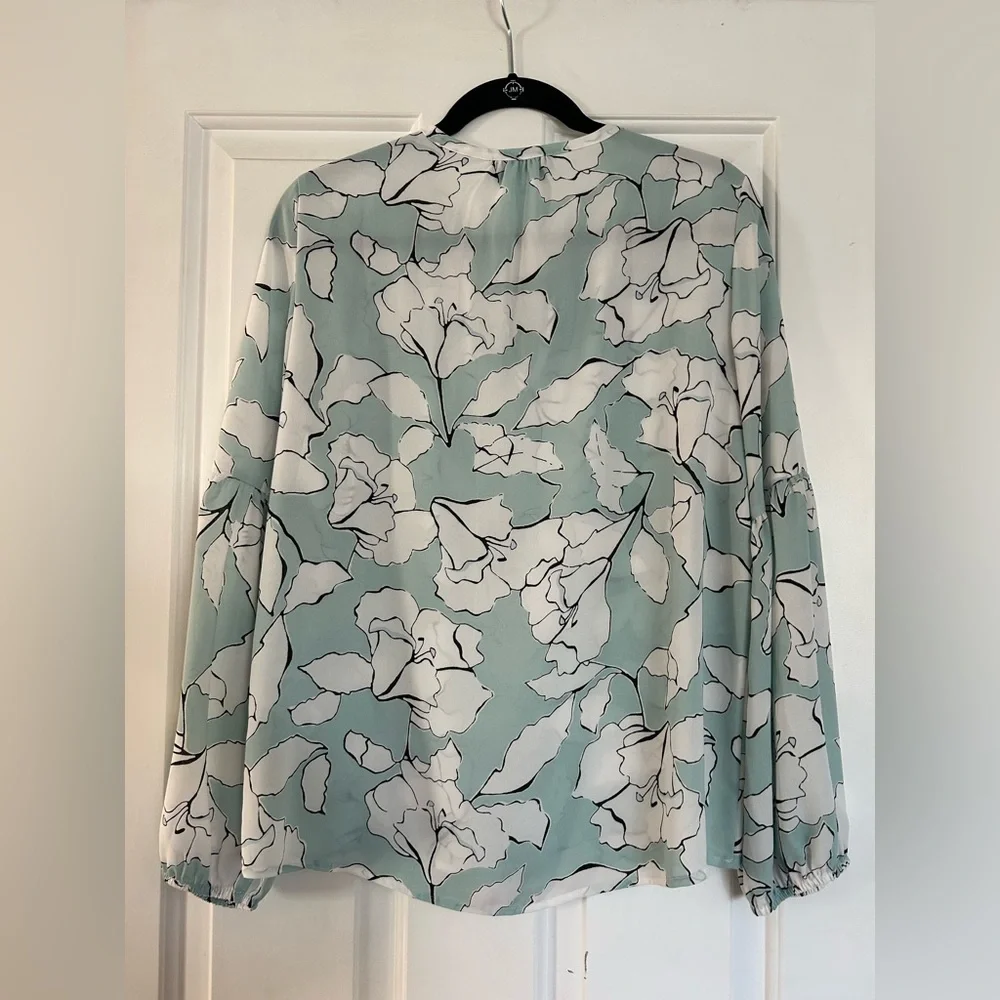 Karl Lagerfeld Floral Blouse - Picture 4 of 6